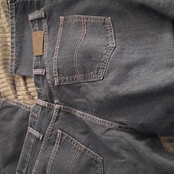 Lee denim jeans relaxed fit straight. Mens 40x32. Dark blue denim, like new! - Picture 3 of 6
